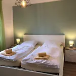 Emmy - Breathtaking View, Cosy Apartment, Wi-Fi, Parking